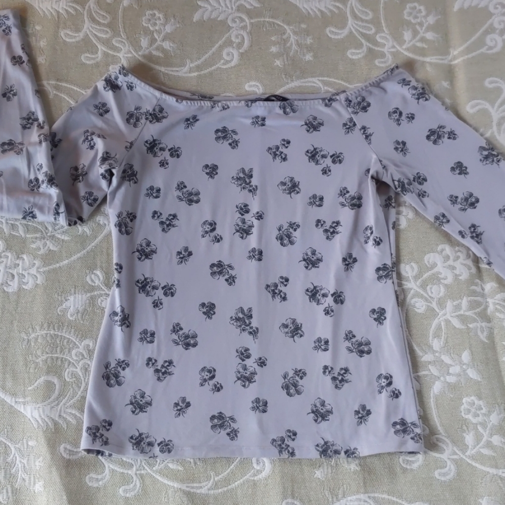 Victoria's secret boat neck top